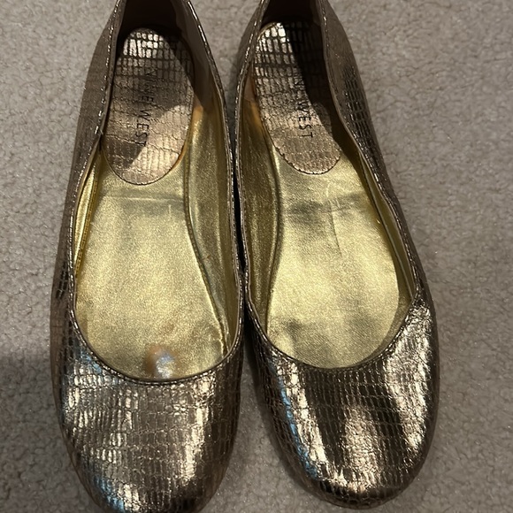 Gold Flats - Picture 3 of 4